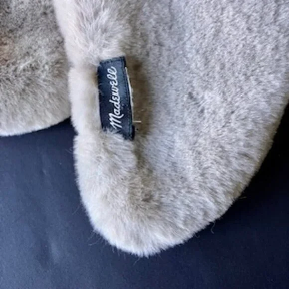 Madewell gray faux fur scarf - Picture 4 of 4
